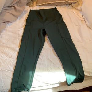 Cozy core teal pocket capris, medium